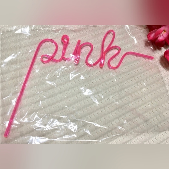 Victoria's Secret Pink Crazy Straw - Picture 2 of 3